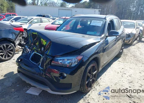 2015 BMW X1 xDrive28I z USA, uszkodzony, nr VIN WBAVL1C56FVY25088